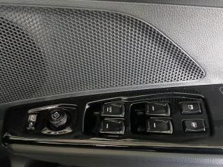 Mahindra XUV 3XO 1.2T AX5 auto