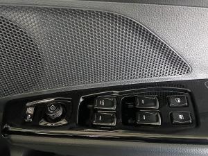 Mahindra XUV 3XO 1.2T AX5 auto - Image 22