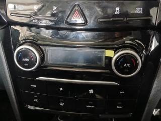 Mahindra XUV 3XO 1.2T AX5 auto