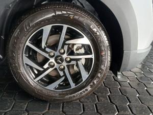 Mahindra XUV 3XO 1.2T AX5 auto - Image 6