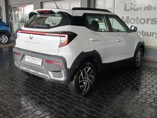 Mahindra XUV 3XO 1.2T AX5 auto