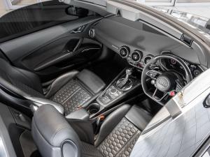 Audi TT TT RS roadster quattro - Image 12