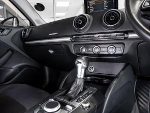 Audi A3 Sportback 30TFSI S line - Image 13