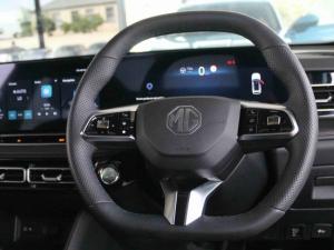 MG HS 2.0T Luxury - Image 13