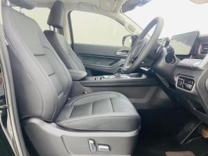 GWM P300 2.4T double cab LTD 4x4 - Image 5