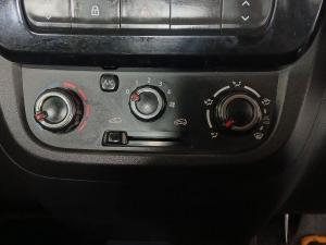 Renault Kwid 1.0 Climber manual - Image 16