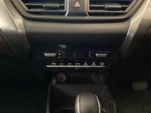 Toyota Starlet Cross 1.5 XS auto - Image 12