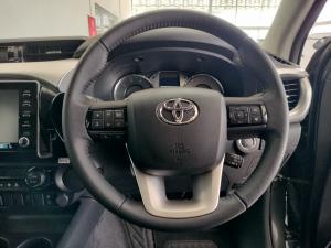 Toyota Hilux 2.8GD-6 48V double cab Raider - Image 8