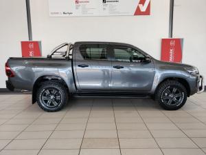 Toyota Hilux 2.8GD-6 48V double cab Raider - Image 3