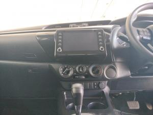 Toyota Hilux 2.4GD-6 Xtra cab Raider auto - Image 15