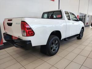 Toyota Hilux 2.4GD-6 Xtra cab Raider auto - Image 2