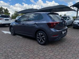 Volkswagen Polo hatch 1.0TSI Life auto - Image 21