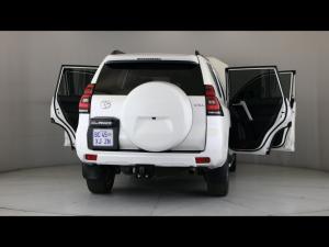 Toyota Land Cruiser Prado 2.8GD VX-L - Image 24