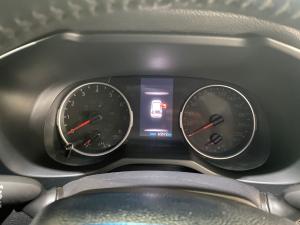 Toyota RAV4 2.0 GX - Image 11