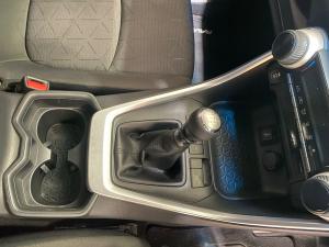 Toyota RAV4 2.0 GX - Image 12