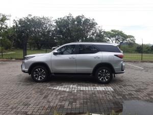 Toyota Fortuner 2.4GD-6 4X4 automatic - Image 15
