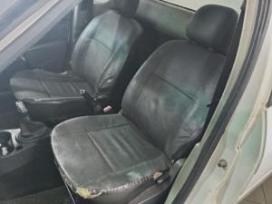 Nissan NP200 1.6i - Image 11