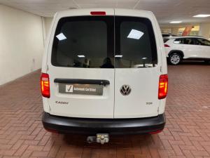 Volkswagen Caddy 2.0TDI panel van - Image 4