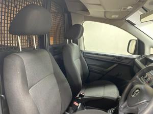 Volkswagen Caddy 2.0TDI panel van - Image 8
