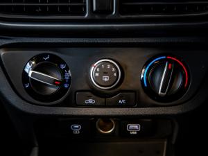 Hyundai Grand i10 1.2 Fluid hatch manual - Image 19