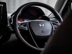 Mahindra XUV 3XO 1.2T AX5 auto - Image 9