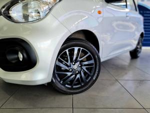 Toyota Vitz 1.0 XR manual - Image 6