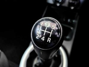 Toyota Vitz 1.0 XR manual - Image 7