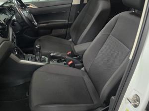 Volkswagen Polo hatch 1.0TSI Comfortline - Image 12