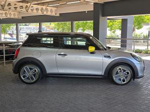 MINI Hatch Cooper SE Hatch 3-door - Image 8