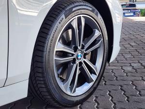 BMW 1 Series 118i - Image 10