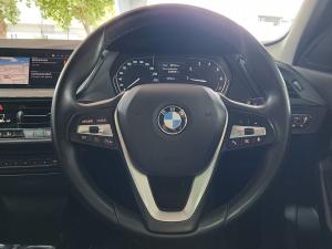 BMW 1 Series 118i - Image 16