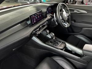 Alfa Romeo Tonale 1.5T Hybrid Veloce - Image 7