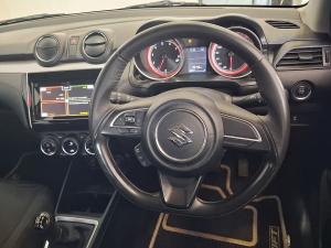 Suzuki Swift 1.2 GLX manual - Image 14