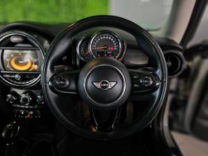 MINI Hatch Cooper Hatch 3-door auto - Image 8