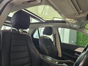 Mercedes-Benz GLE GLE400d 4Matic - Image 17