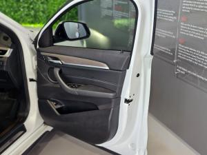 BMW X2 sDrive18i M Sport - Image 17