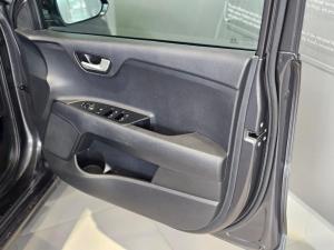 Kia Rio hatch 1.4 EX - Image 17