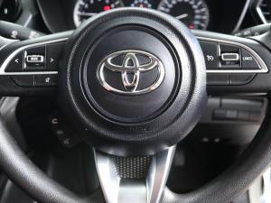 Toyota Urban Cruiser 1.5 XR manual - Image 15