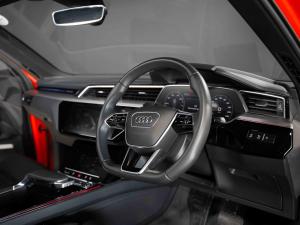 Audi e-tron Sportback 55 quattro S line - Image 6