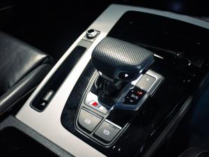 Audi SQ5 TFSI quattro Black Edition - Image 13