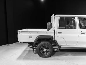 Toyota Land Cruiser 79 2.8GD-6 double cab - Image 22