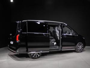 Mercedes-Benz V-Class V300d Exclusive - Image 26