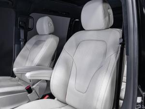 Mercedes-Benz V-Class V300d Exclusive - Image 11