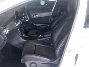 Mercedes-Benz GLA GLA200 auto - Image 14