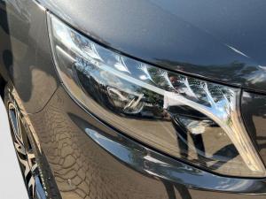 Mercedes-Benz V-Class V300d Exclusive - Image 18