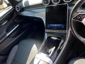 Mercedes-Benz C-Class C200 Avantgarde - Image 13