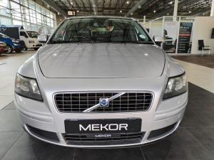 Volvo S40 2.4i automatic - Image 2