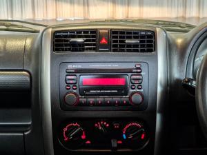 Suzuki Jimny 1.3 - Image 13