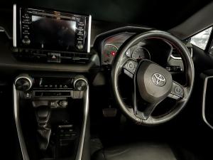Toyota RAV4 2.0 GX auto - Image 10