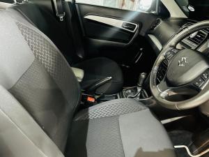 Suzuki Vitara Brezza 1.5 GLX - Image 11